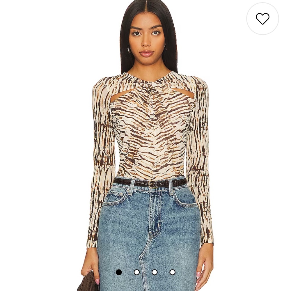BNWT Rails Hana Top in Neutral Ikat Print